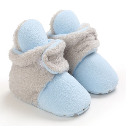 Fuzzy Baby Crib Shoes | Cozy Comfort for Little Feet in Winter itsykitschycoo