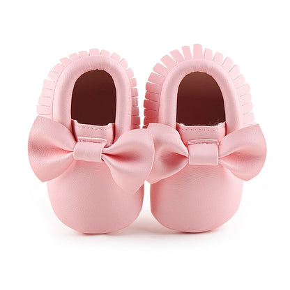 Girls' Crib Shoes | Stylish and Comfortable Slip-Ons for Your Little Girl's First Steps itsykitschycoo